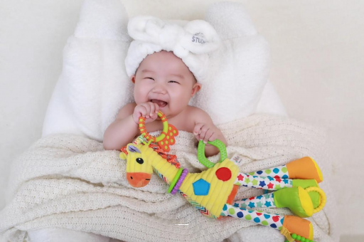 乐山宝宝的口欲期